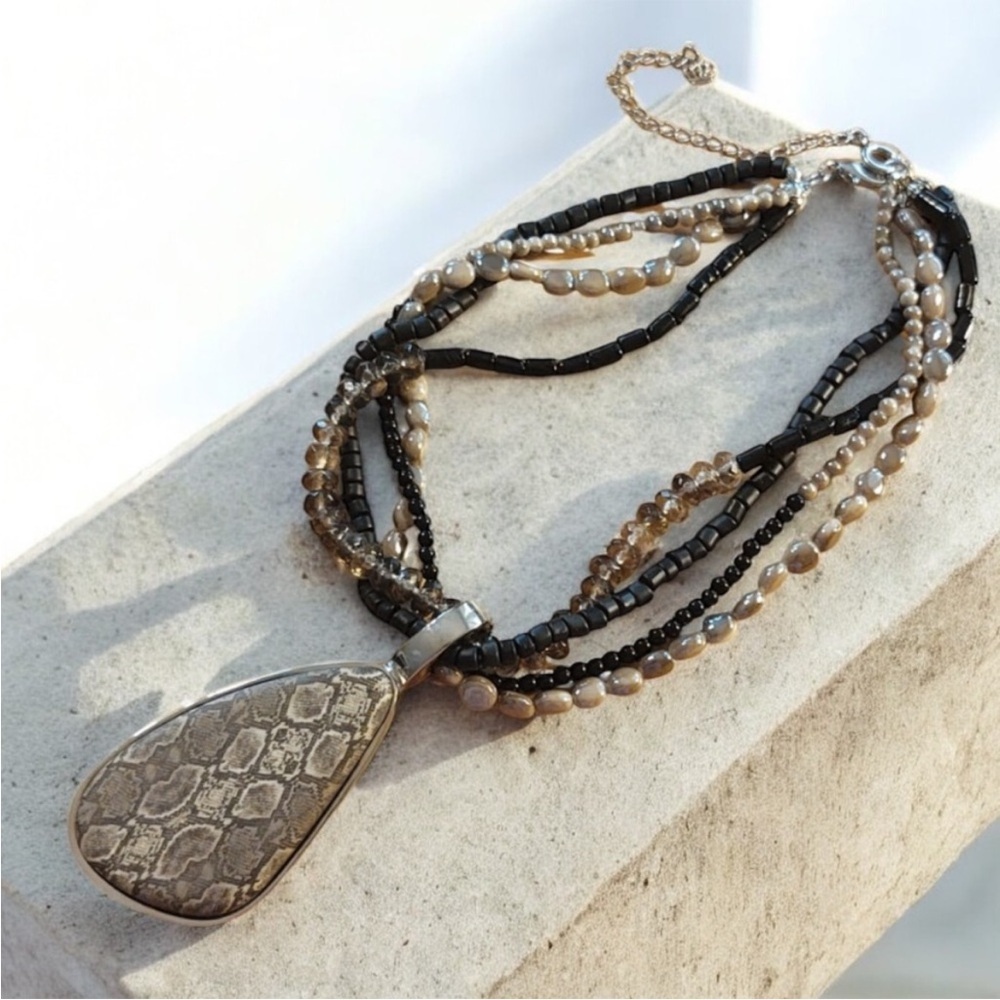 ✨ RICH & FAMOUS Statement Necklace – Style 20657 ✨